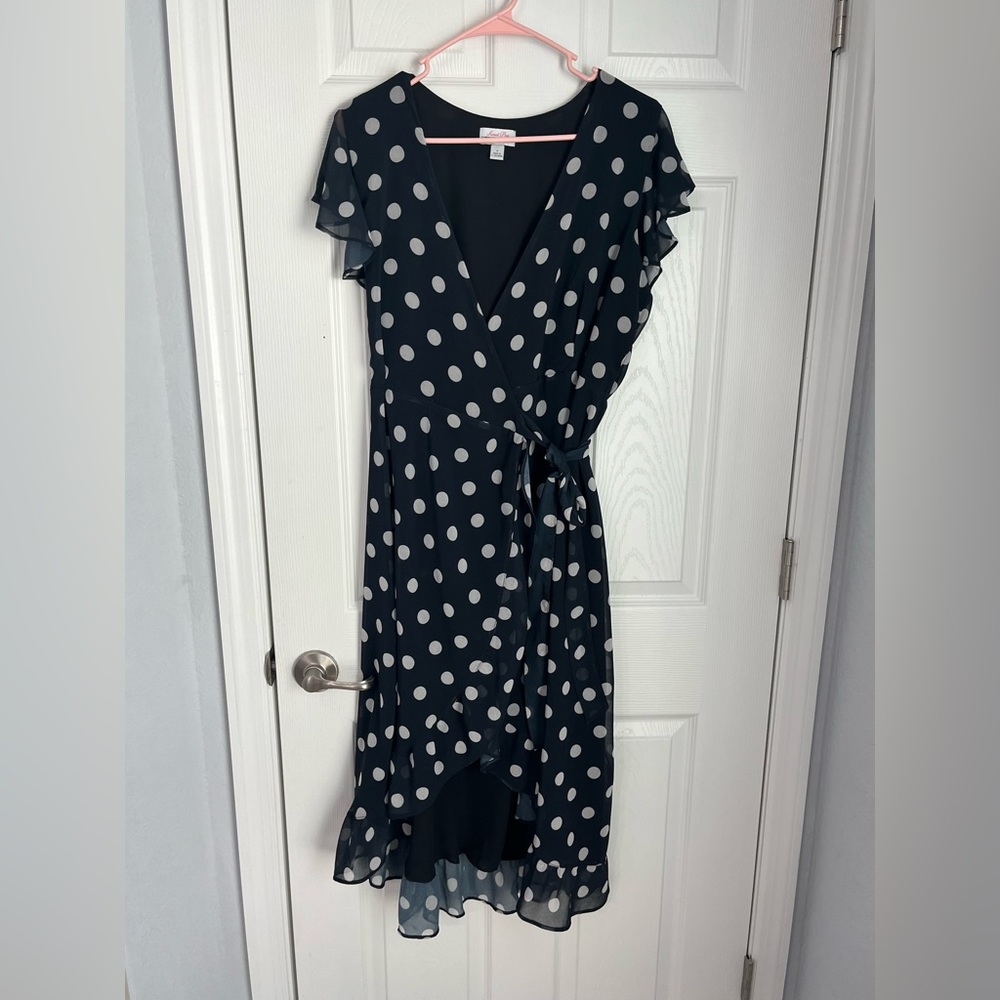 Wrap style Poka Dot dress with waist tie